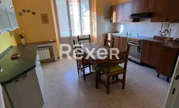 Rexer-Tortona-Appartamento-di-mq-in-centro-a-Tortona-Cucina