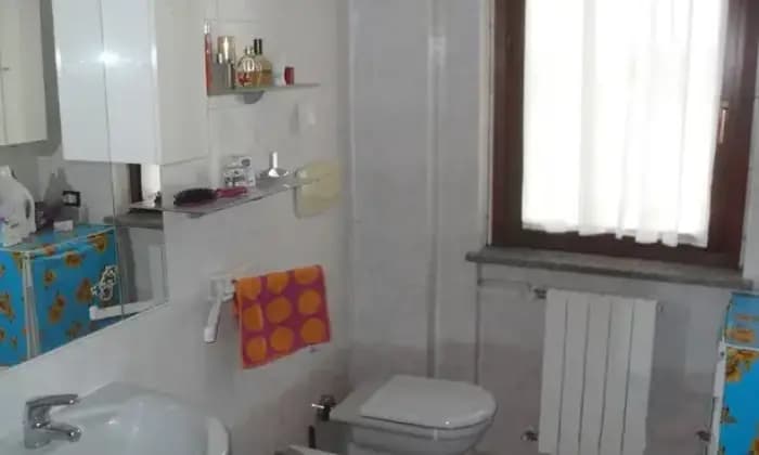 Rexer-Caselle-Lurani-Vendesi-casa-a-Caselle-Lurani-LO-Bagno