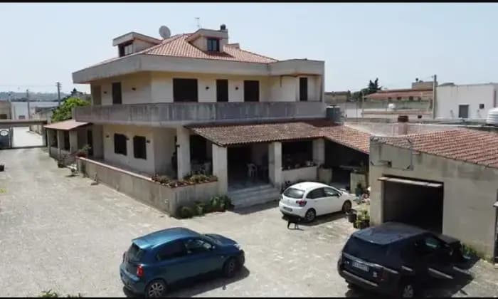 Rexer-Marsala-Casa-padronale-in-vendita-in-Contrada-Addolorata-a-Marsala-Garage