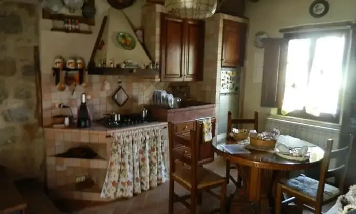Rexer-Montalcino-Appartamento-in-vendita-in-Via-della-Fiera-Cucina