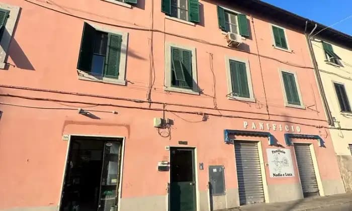 Rexer-Livorno-Appartamento-ristrutturato-piano-senza-ascensore-in-vendita-in-via-G-Garibaldi-a-Livorno-Terrazzo