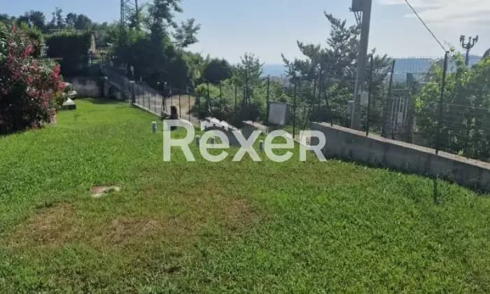 Rexer-Carrara-Cascina-in-vendita-in-via-Ossi-a-Carrara-Giardino