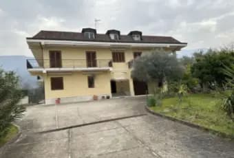 Rexer-Piedimonte-Matese-Villa-in-vendita-in-strada-Provinciale-Sannitica-Giardino