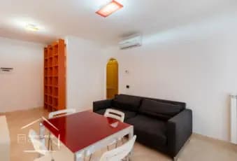 Rexer-Roma-Appartamento-in-comprensorio-residenziale-Altro