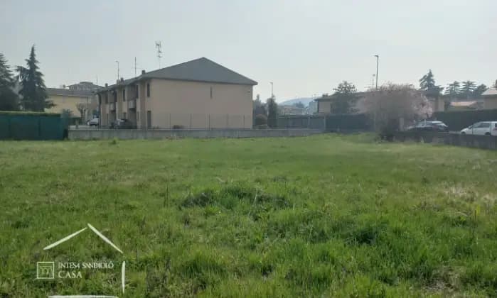 Rexer-Broni-Broni-Antica-casa-padronale-costituita-da-tre-unit-immobiliari-con-giardino-Terrazzo