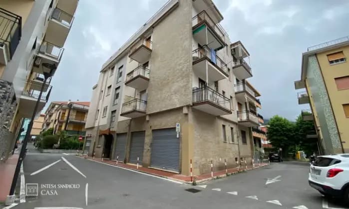 Rexer-Spotorno-Appartamento-mq-con-cantina-Possibilit-acquisto-box-Terrazzo