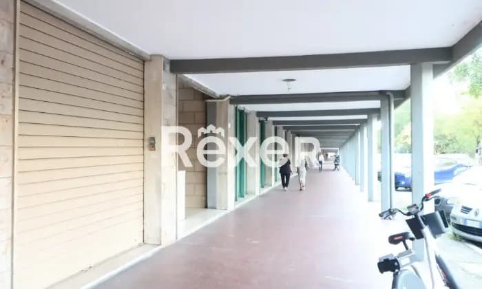 Rexer-Bologna-Fiera-San-Donato-Ufficio-su-due-livelli-con-vetrina-Altro