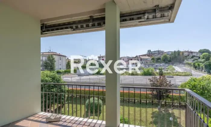 Rexer-Desenzano-del-Garda-Plurifamiliare-vista-lago-Terrazzo