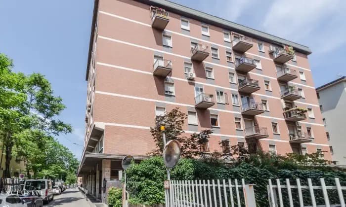 Rexer-Bologna-Appartamento-mq-al-sesto-ed-ultimo-piano-con-garage-Terrazzo