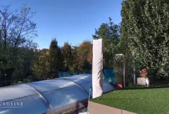 Rexer-Cermenate-Villa-singola-costruita-in-bioedilizia-con-piscina-sauna-ed-ampio-giardino-Giardino