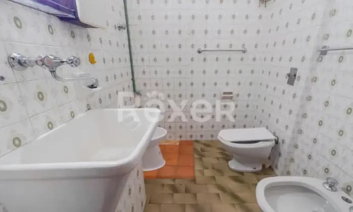 Rexer-Bologna-Appartamento-mq-con-tre-camere-da-letto-e-due-bagni-Bagno