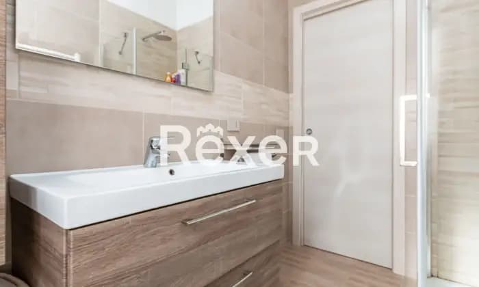 Rexer-Arcore-Arcore-Appartamento-mq-con-cantina-e-box-auto-Bagno