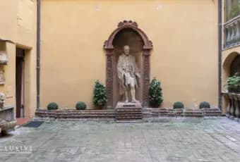 Rexer-Modena-Palazzo-del-XVI-secolo-nel-centro-storico-di-Modena-Terrazzo