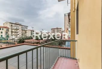 Rexer-Firenze-Firenze-Via-Pellas-Bilocale-con-balcone-e-sottoscala-Terrazzo