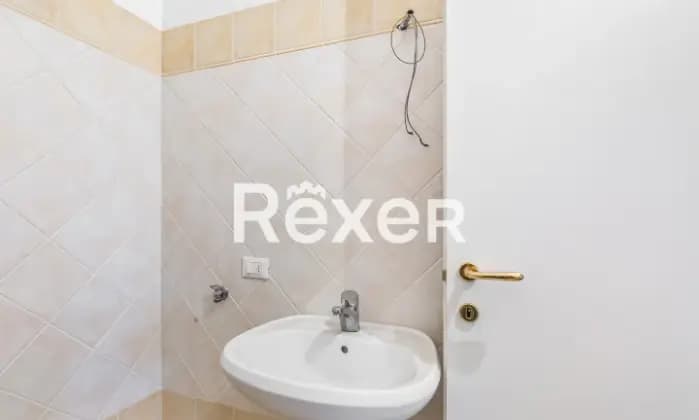 Rexer-Firenze-Firenze-Via-Pellas-Bilocale-con-balcone-e-sottoscala-Bagno