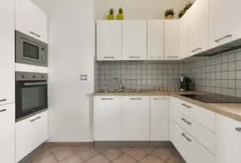 Rexer-Nard-Appartamento-in-vendita-in-via-Arturo-Toscanini-Centro-Nard-Cucina