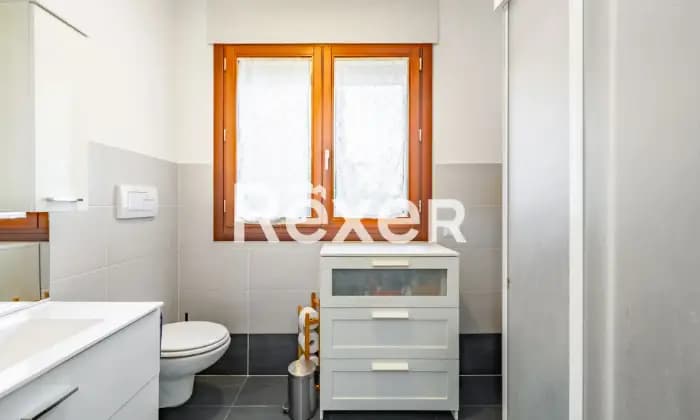 Rexer-Segrate-Appartamento-mq-in-classe-A-con-giardino-cantina-e-posto-auto-Bagno