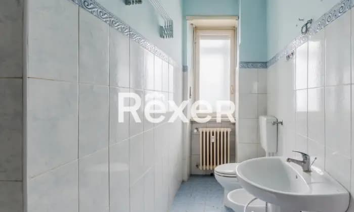 Rexer-Torino-Appartamento-mq-con-balcone-e-cantina-Bagno