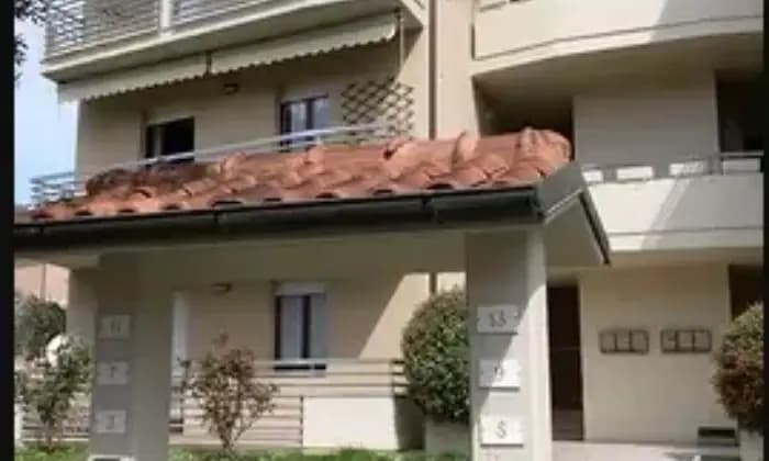 Rexer-Urbino-Appartamento-in-vendita-in-via-Pietro-Nenni-a-Canavaccio-Urbino-Terrazzo