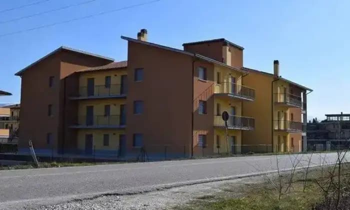 Rexer-Castel-Ritaldi-Appartamento-in-vendita-in-via-Luigi-Einaudi-a-Castel-Ritaldi-Terrazzo