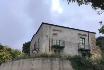 Rexer-Militello-Rosmarino-Vendesi-casa-in-Vittorio-Emanuele-a-Militello-Rosmarino-Terrazzo