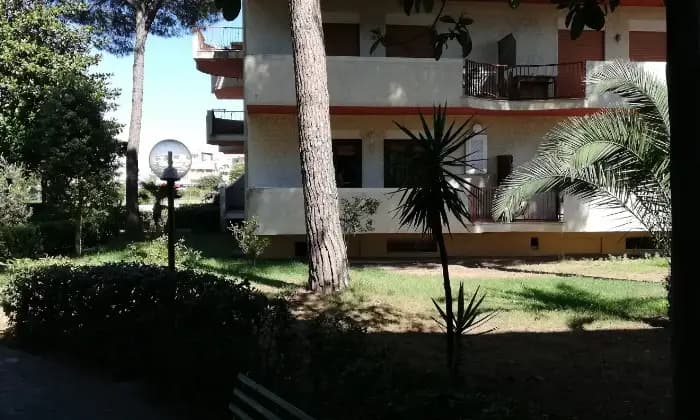 Rexer-Terracina-Appartamento-in-vendita-in-via-Badini-a-Terracina-Giardino
