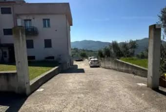 Rexer-Castelnuovo-di-Farfa-Trilocale-a-Castelnuovo-di-Farfa-Terrazzo