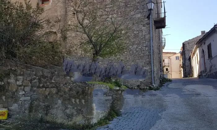 Rexer-Acquaviva-Collecroce-Vendesi-rustico-in-via-TrentoAcquaviva-Collecroce-Terrazzo