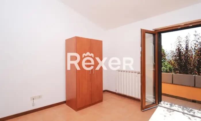 Rexer-Trevignano-Romano-Villa-a-schiera-mq-con-giardino-e-posto-auto-Altro