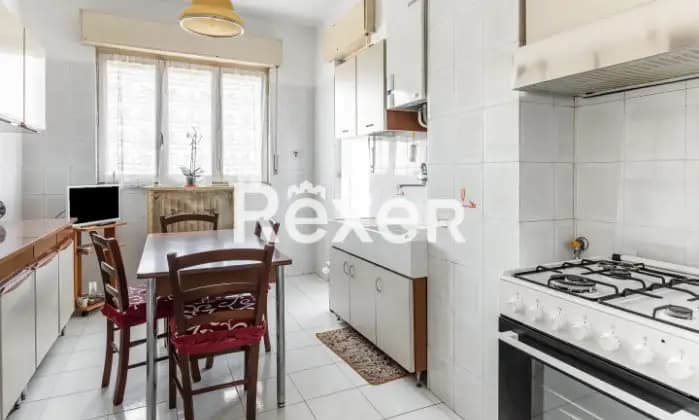 Rexer-Torino-Ampio-appartamento-panoramico-Cucina