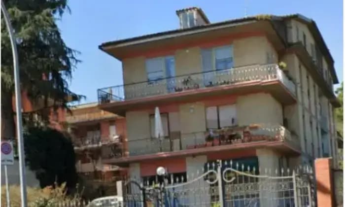 Rexer-Campagnano-di-Roma-Appartamento-in-vendita-in-via-Roma-a-Campagnano-di-Roma-Terrazzo