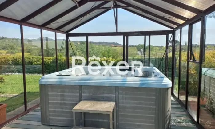 Rexer-Porcari-Agriturismo-con-piscina-maneggio-e-appartamenti-uso-turistico-Terrazzo