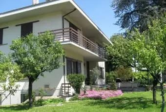 Rexer-Parma-Privato-propone-villa-bifamiliare-indipendente-con-ampio-giardino-GIARDINO
