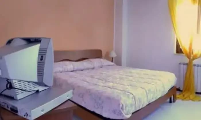 Rexer-Paliano-A-due-passi-da-valmontone-per-un-relax-CAMERA-DA-LETTO