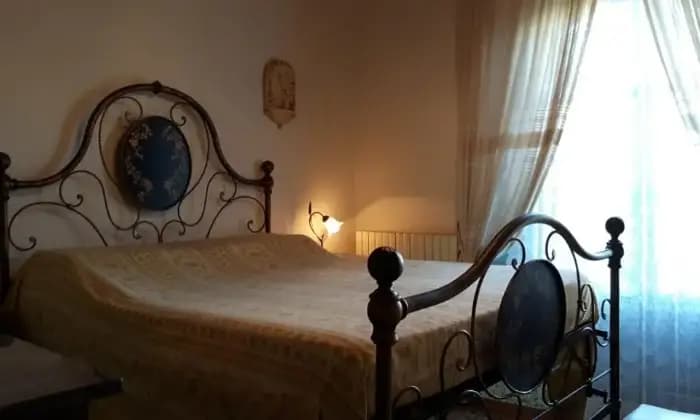 Rexer-Arezzo-Casa-vacanze-in-Residence-con-Piscina-CAMERA-DA-LETTO